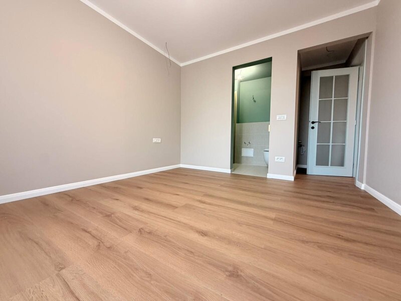 Buzoieni, 4 camere de vanzare, 87 mp renovat premium