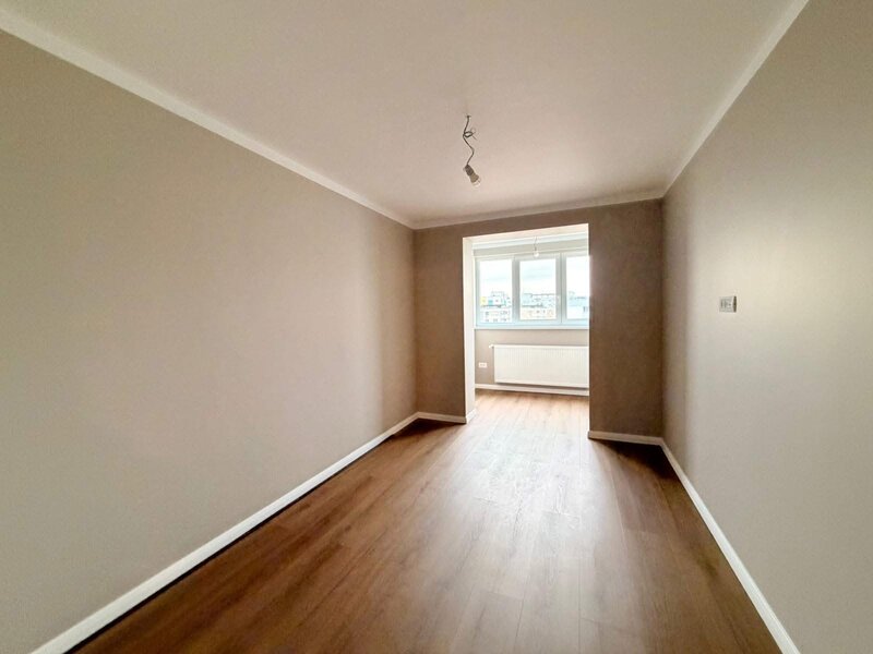Buzoieni, 4 camere de vanzare, 87 mp renovat premium